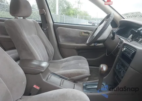 1998 Toyota Camry Ce/Le/Xle из США, поврежденный, VIN 4T1BG22K9WU242300